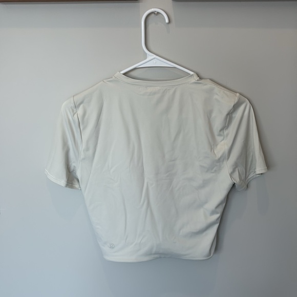 Lululemon Crewneck Cropped T-Shirt Bone Size Large - Picture 8 of 8